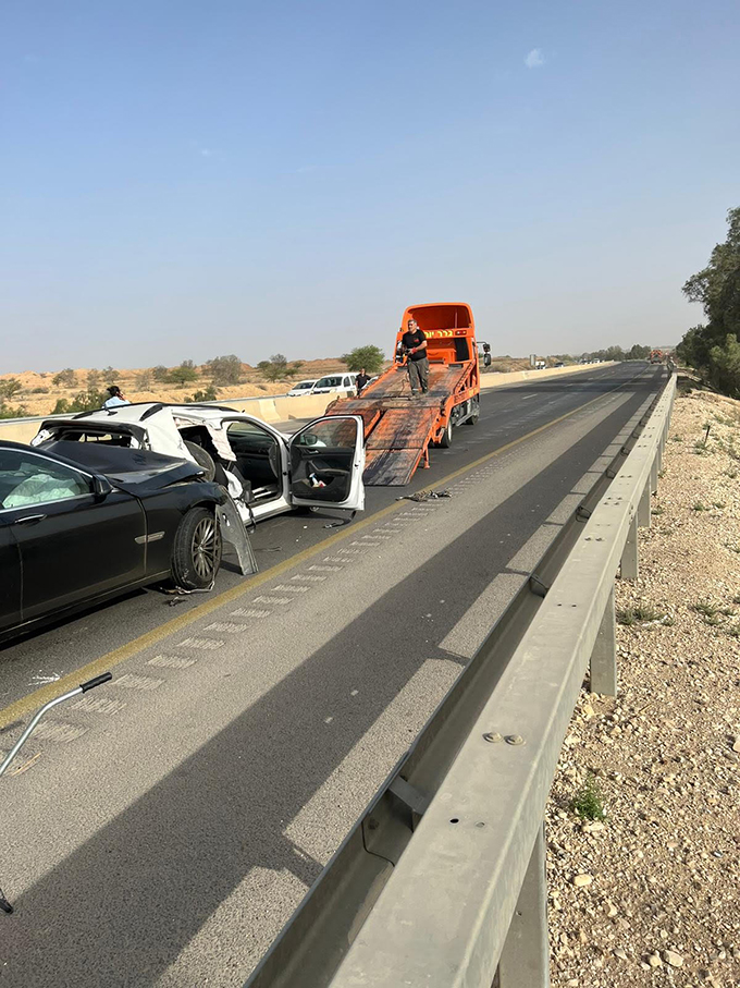 مصرع سيدة واصابة اخرين بحادث طرق على شارع 25 قرب بئر السبع